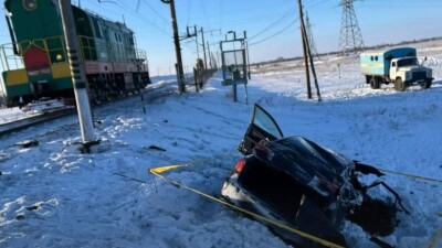 ДТП с электровозом и легковушкой в Акмолинской области: один человек погиб