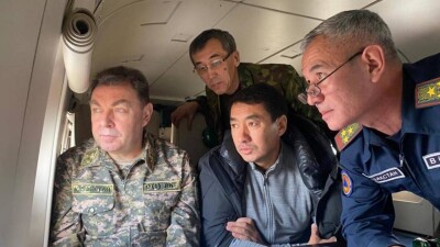 Министр по ЧС Юрий Ильин провёл облёт в Туркестанской области: опасности паводка нет