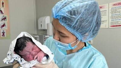 Ребёнок из пробирки: более 4500 детей родились в Казахстане по программе "Аңсаған сәби" за два года