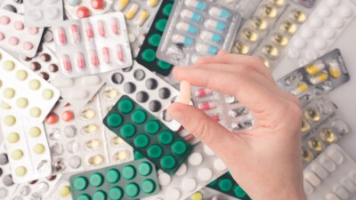 На какие лекарства в Казахстане внедрят маркировку с 1 июля