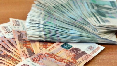 Сколько стоят доллар и рубль в обменниках Казахстана 8 сентября