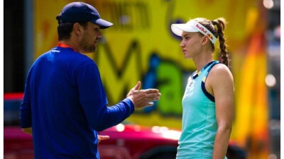 Бывшего наставника Рыбакиной исключили из списка тренеров WTA