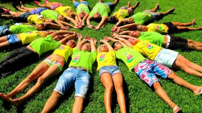 Более 10 тысяч пришкольных лагерей откроют в Казахстане