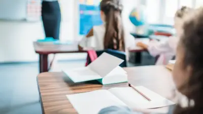 Трансформация родительских комитетов, ИИ и дизайн-код: в Минпросвете рассказали о планах на новый учебный год