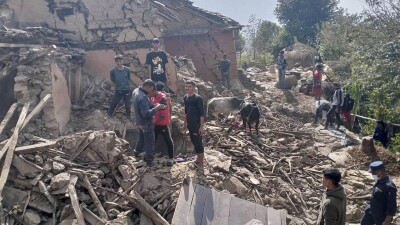Землетрясение в Непале: 128 человек погибли