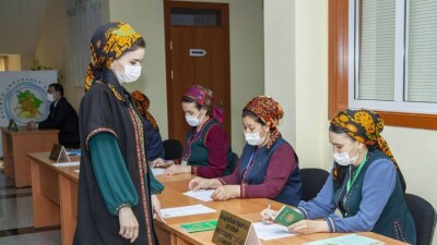 В Туркменистане проходят внеочередные президентские выборы