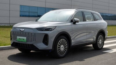 Подешевел ещё до старта продаж: Chery подкорректировала прайс-листы кроссовера Fulwin T9
