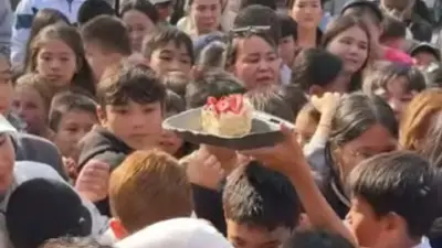 Давка за едой в Алатау: владельца кафе привлекли к ответственности за проведение мероприятия без согласования