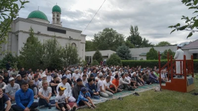 Казахстанцы празднуют Курбан айт