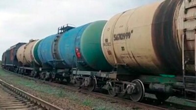 Пограничники не дали вывезти из Казахстана 20 цистерн с топливом