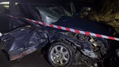 Лобовое столкновение на трассе в Алматинской области: погиб водитель легковушки