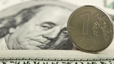 Сколько стоят доллар, евро и рубль в обменниках Казахстана 14 сентября