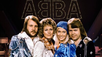 Новый альбом ABBA возглавил британский хит-парад