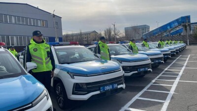 Жамбылские полицейские первыми в стране пересели на электрокары