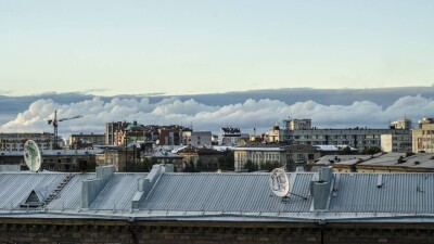 В Актау подросток находится в реанимации после падения с крыши семиэтажного дома