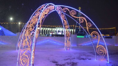 Чем крупнее город, тем раньше Новый год. Сколько потратят на ледяные городки в северных регионах Казахстана