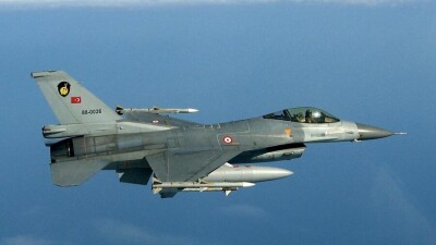 Турция впервые за 17 месяцев атаковала позиции курдов в Сирии
