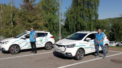 Электротакси запустили по маршруту Медеу – Шымбулак