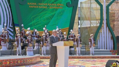 Глава государства посетил концерт, посвящённый Национальному дню домбры