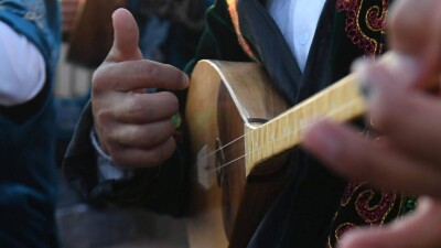 Токаев поздравил казахстанцев с Национальным днём домбры