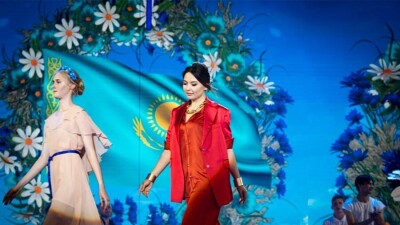 Казахстанка Рухия Байдукенова лидирует после первого дня международного песенного конкурса "Витебск-2021"
