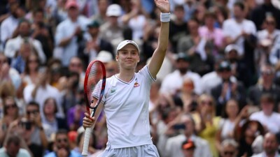 Елена Рыбакина поднялась на второе место в чемпионcкой гонке WTA