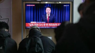 Президент Южной Кореи извинился за введение военного положения в стране