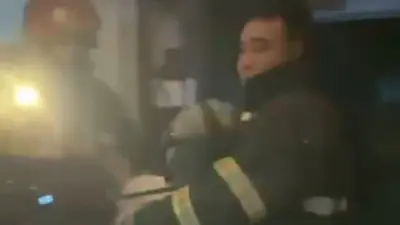 Дышала в окно: 95-летнюю женщину спасли из горящей квартиры в Алматы