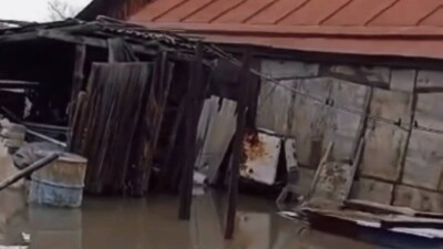 В Семее частные дома топит талыми водами. Казгидромет прогнозирует ухудшение ситуации в регионе
