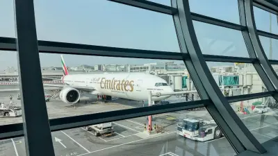 Авиакомпания Emirates возобновила работу, но аэропорт Дубая снова закрывали из-за беспилотников