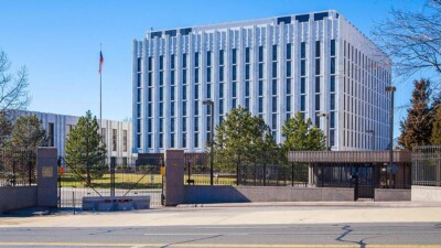 Власти Вашингтона заблокировали работу посольства России