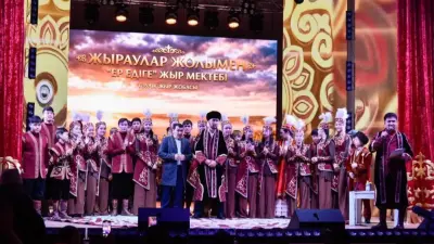Играли сутки без перерыва: актюбинский жыр-проект "Жыраулар жолымен" внесли в мировой реестр рекордов
