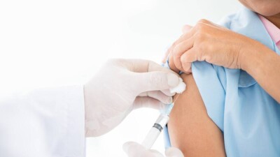 Более 30% сотрудников "Самрук-Казыны" получили вакцину от коронавируса