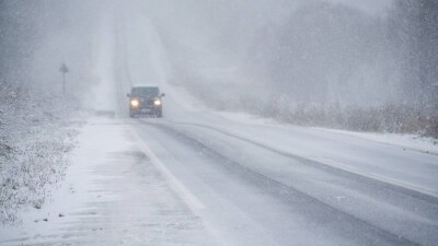Движение ограничили на участке дороги в Алматинской области
