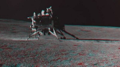 Индийский луноход потерял связь с Землёй