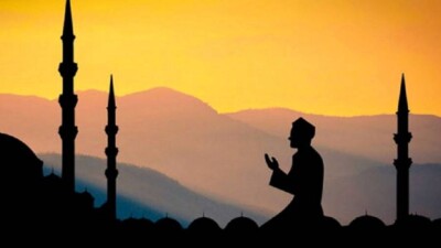 Токаев поздравил казахстанцев с праздником Курбан айт