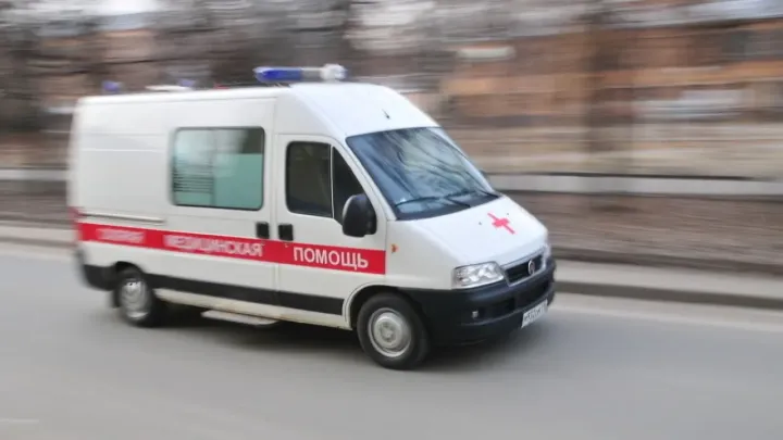 Автомобиль наехал на детей в Абайской области: девочку, находившуюся в крайне тяжёлом состоянии, перевезли в Семей