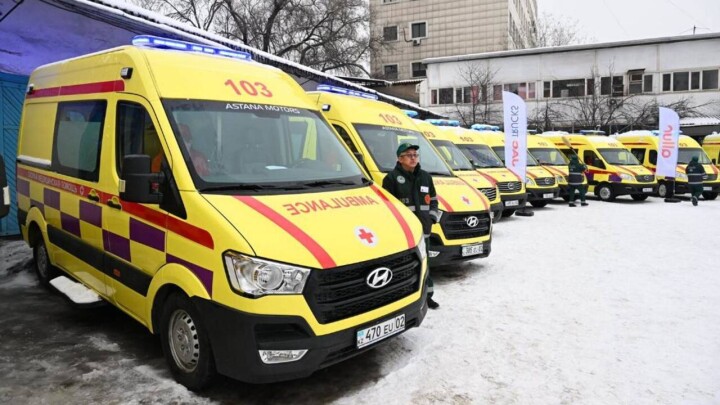 55 новых автомобилей получила служба скорой помощи в Алматы
