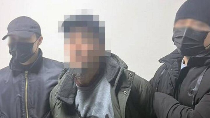 В аэропорту Алматы задержали казахстанца, подозреваемого в финансировании терроризма