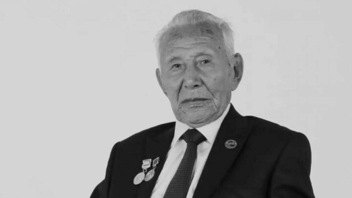 Президент выразил соболезнования родным и близким кюйши Абдимомына Желдибаева