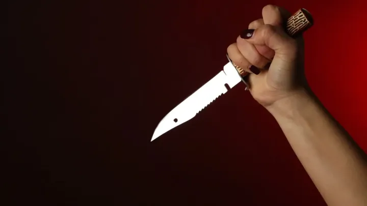 Поножовщина в Экибастузе: мужчина погиб, женщину доставили в больницу