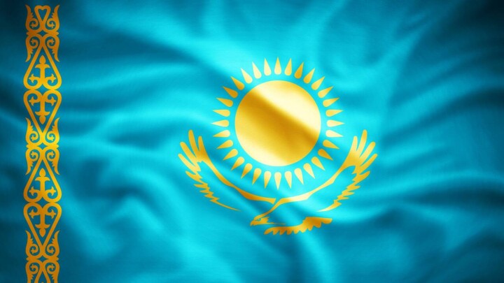 Токаев поздравил казахcтанцев с Днём гоcударственных символов
