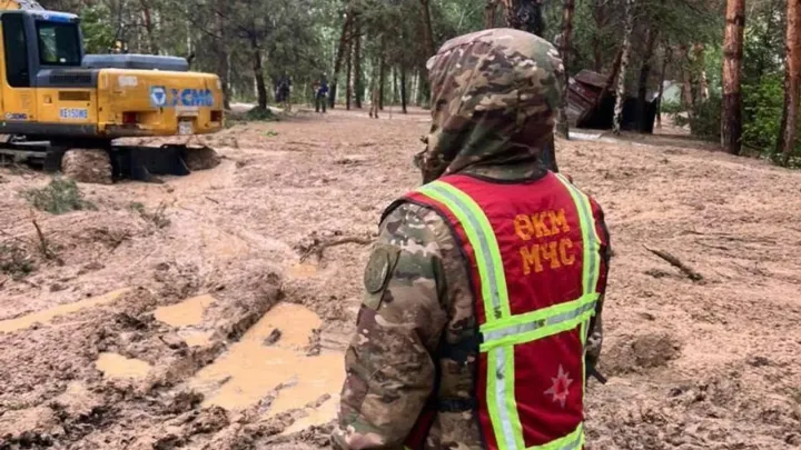 В Кыргызстане ищут школьника, пропавшего во время схода селя
