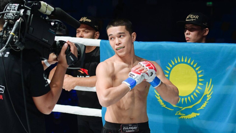 Где смотреть прямой эфир боя казахстанца Асу Алмабаева в UFC