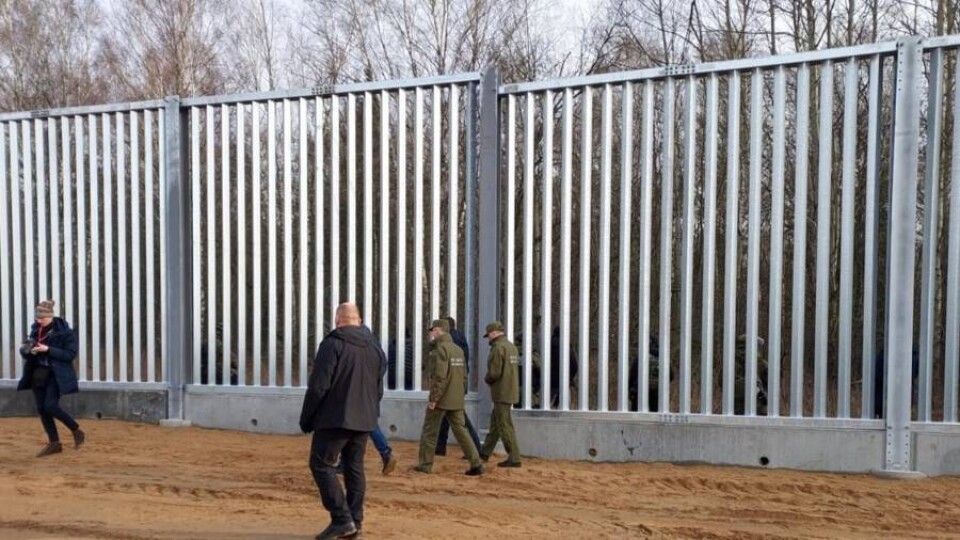 Польша достроила заграждение на границе с Беларусью