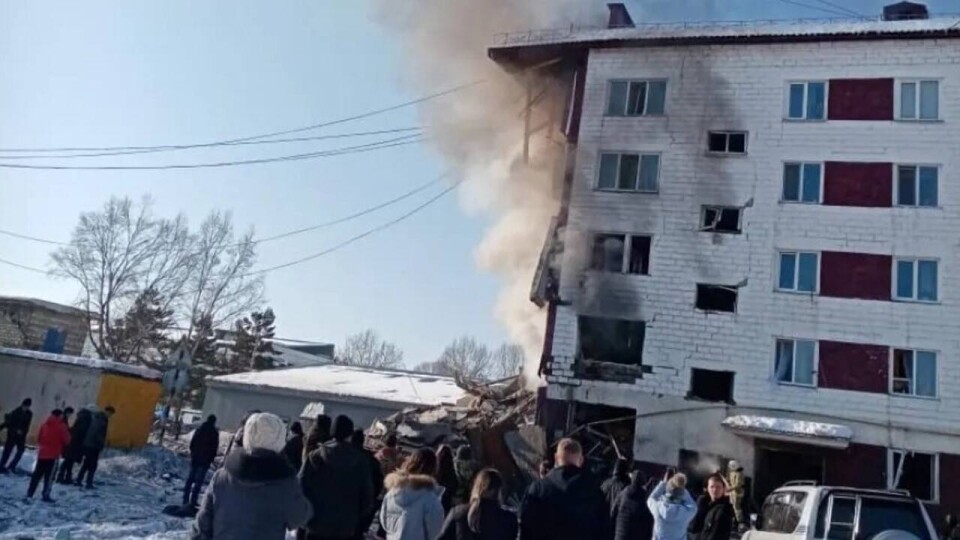 На Сахалине в жилом доме взорвался газовый баллон, три человека погибли