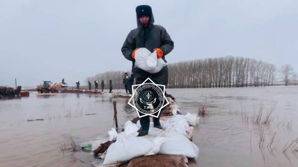 Паводки в Казахстане: без транспортного сообщения остаются 53 населённых пункта