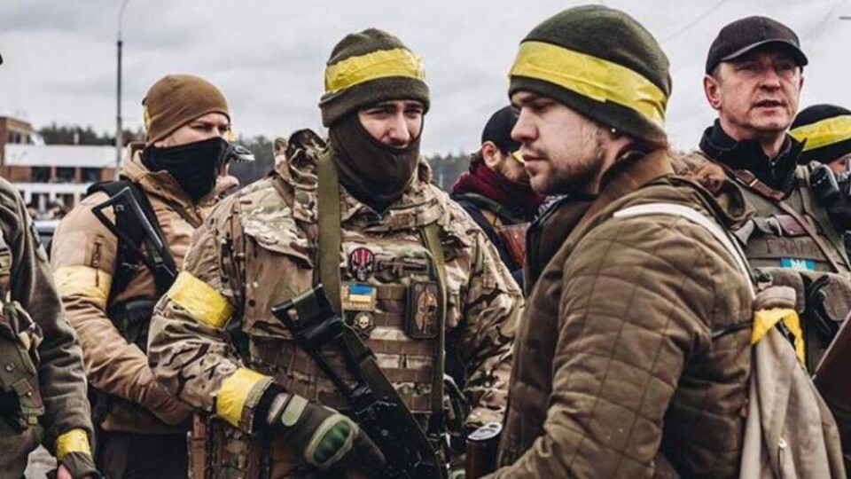 Минобороны РФ предложило заблокированным людям "Азова" сдаться в плен утром 17 апреля
