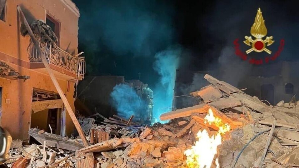В Италии 12 человек пропали без вести после взрыва газа в жилом доме
