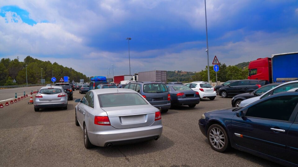 В Казахстане третий месяц снижается число регистрируемых автомобилей